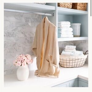 Jillybox x Skinny Cardigan